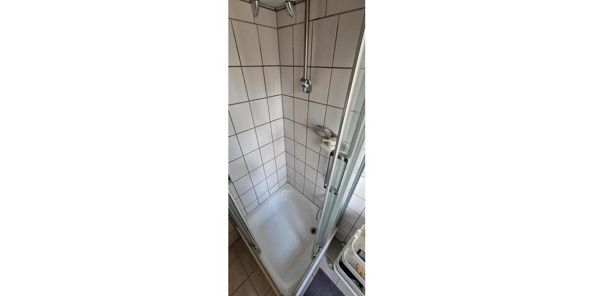 Dachgeschoßwohnung Wuppertal Gemarkung Langerfeld - 1.5 Zimmer, 30 m&sup2;, 325&euro; | Angebot:26003956