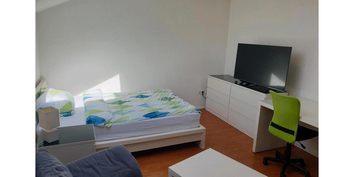 Dachgeschoßwohnung Erlenbach am Main - 5 Zimmer, 18 m&sup2;, 300&euro; | Angebot:26067072