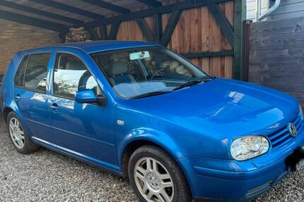 VW Golf 184.000 km 4.490 &euro; Kappeln 24376