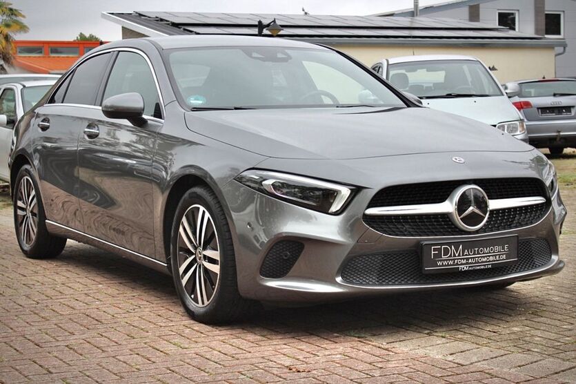 Mercedes-Benz A 200 49.990 km 26.900 € Au am Rhein 76474