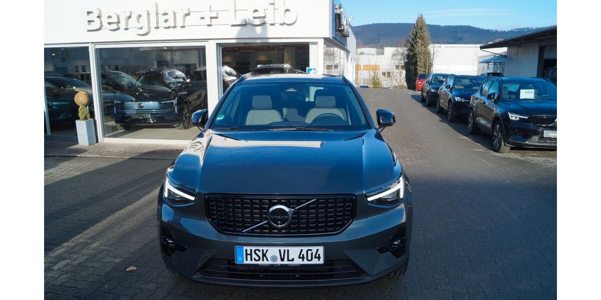 Volvo XC40 2.000 km 47.390 &euro; Meschede 59872