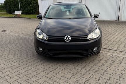 VW Golf 147.000 km 7.200 &euro; Wilhelmshaven 26384