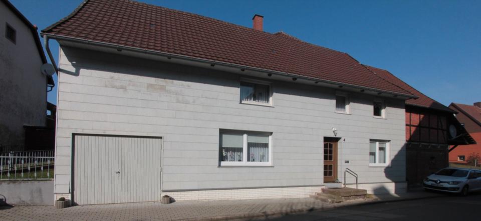 Einfamilienhaus Dassel - 6 Zimmer, 180 m&sup2;, 165.000&euro; | Angebot:26169321