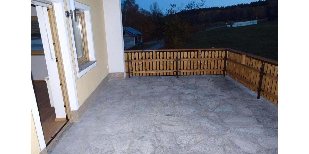 Etagenwohnung Schöfweg - 4 Zimmer, 130 m&sup2;, 900&euro; | Angebot:26063255