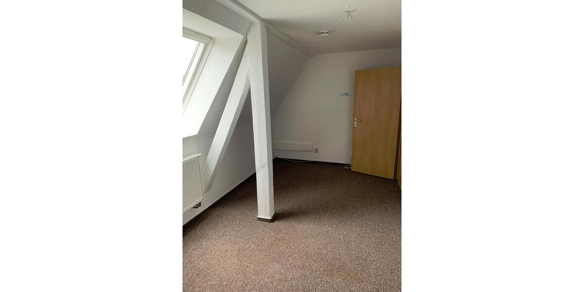 Dachgeschoßwohnung Jessen (Elster) - 3 Zimmer, 72 m&sup2;, 396&euro; | Angebot:20911068