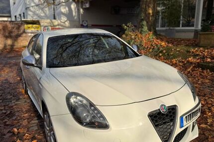 Alfa Romeo Giulietta 224.826 km 7.590 &euro; Kasel 54317