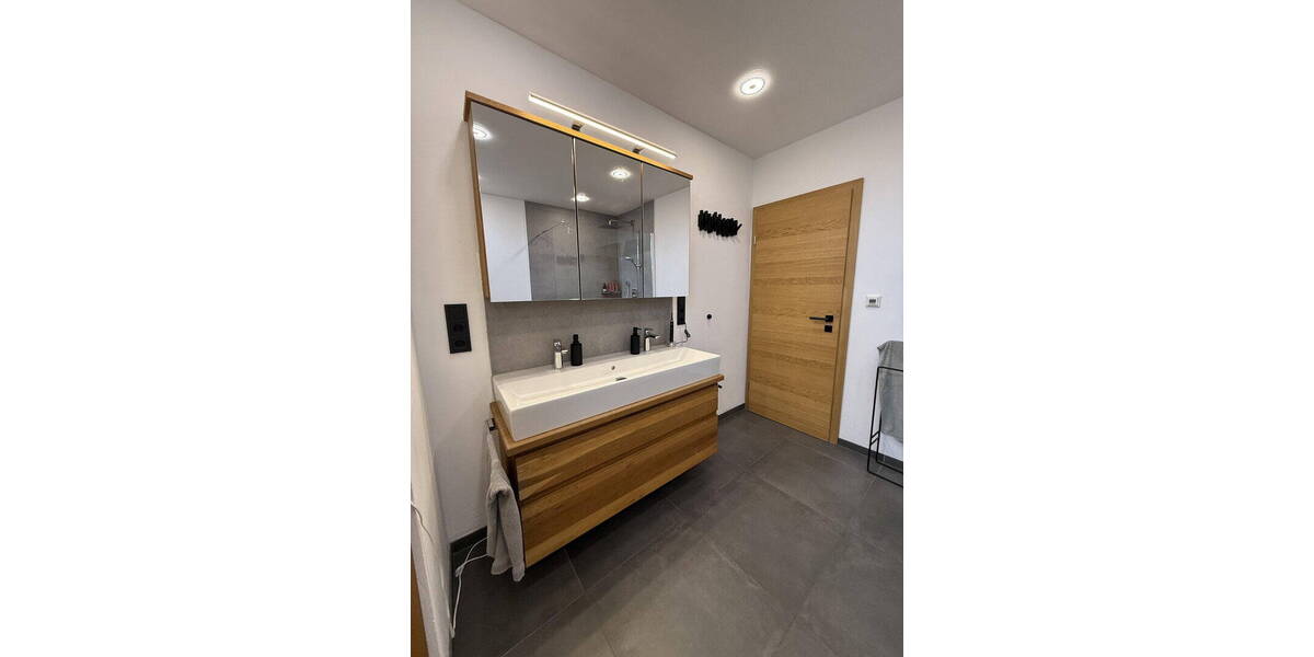 Doppelhaushälfte Nürnberg Fischbach - 6 Zimmer, 165 m&sup2;, 775.000&euro; | Angebot:26141188