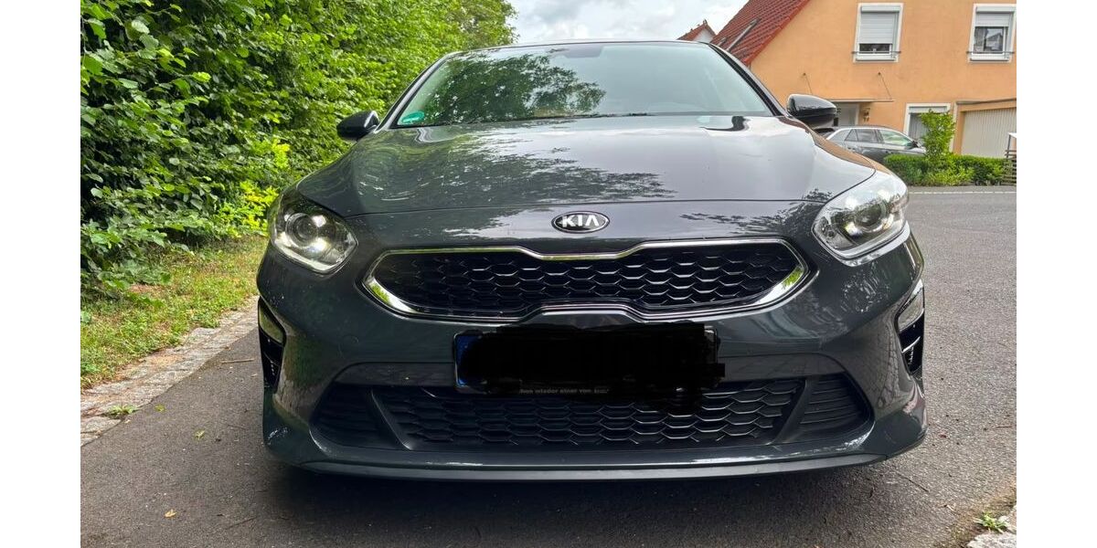 Kia ceed / Ceed 52.500 km 14.500 &euro; Amberg 92224