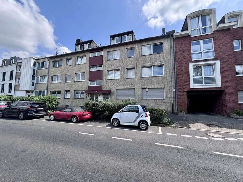 Wohnung zum Kaufen in Neuss 199.000 € 78.47 m²