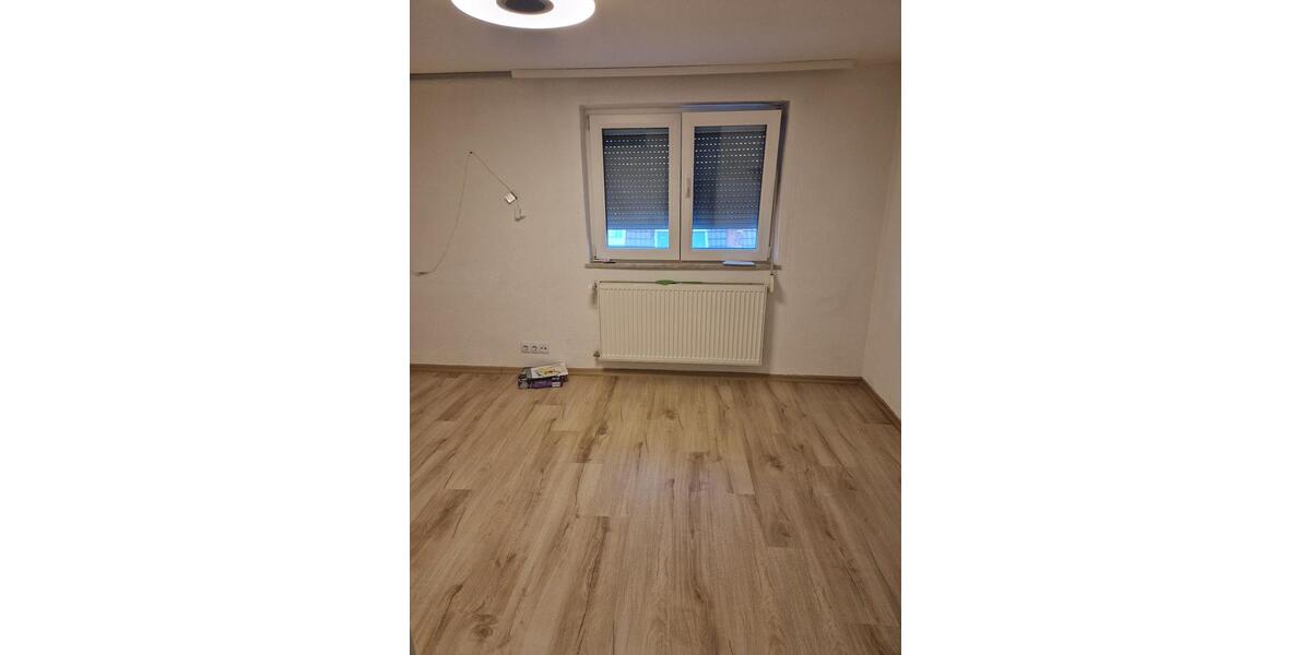 Doppelhaushälfte Brackenheim - 4 Zimmer, 148 m&sup2;, 330.000&euro; | Angebot:27110629