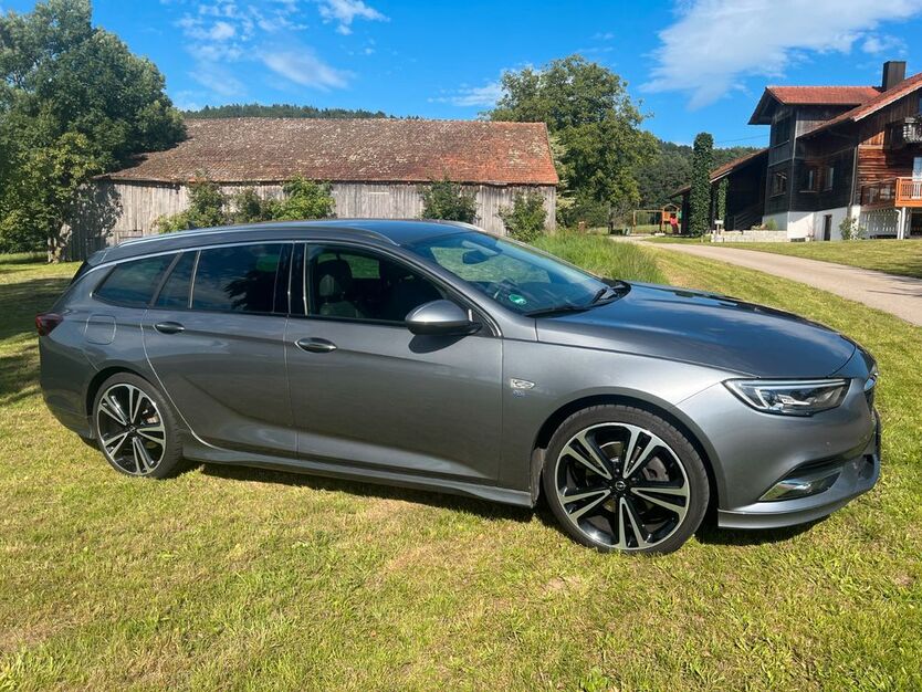 Opel Insignia 132.000 km 13.800 € Cham 93413