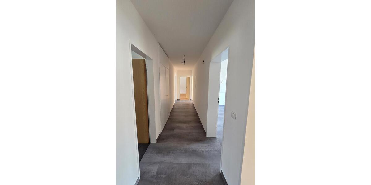Etagenwohnung Pastetten - 4 Zimmer, 100 m&sup2;, 1.550&euro; | Angebot:26680478