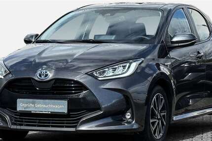 Toyota Yaris 41.885 km 17.190 &euro; Köln 51063