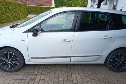 Renault Scenic 148.000 km 6.400 &euro; Extertal 32699