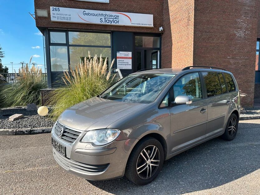 VW Touran 202.244 km 3.350 € Neumünster 24536