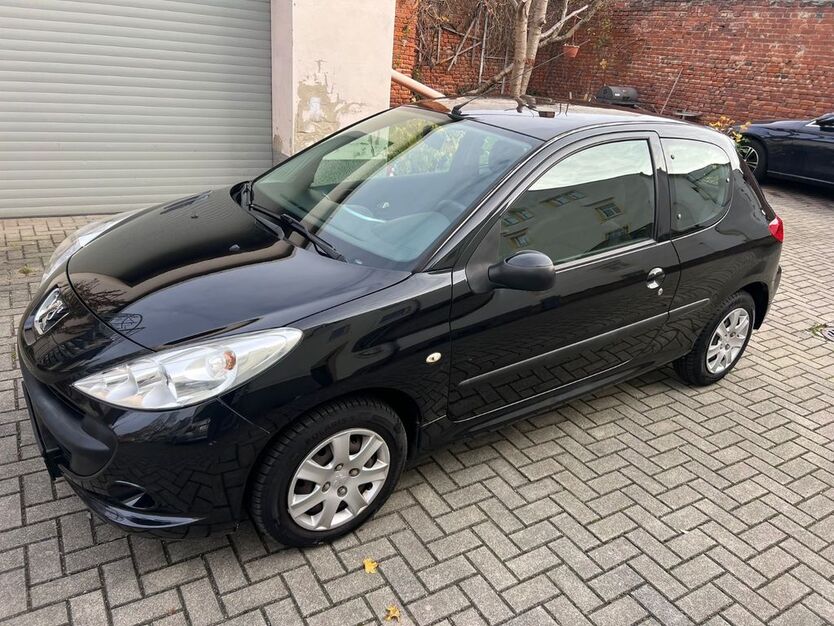 Peugeot 206 34.250 km 5.555 € Dresden 01139