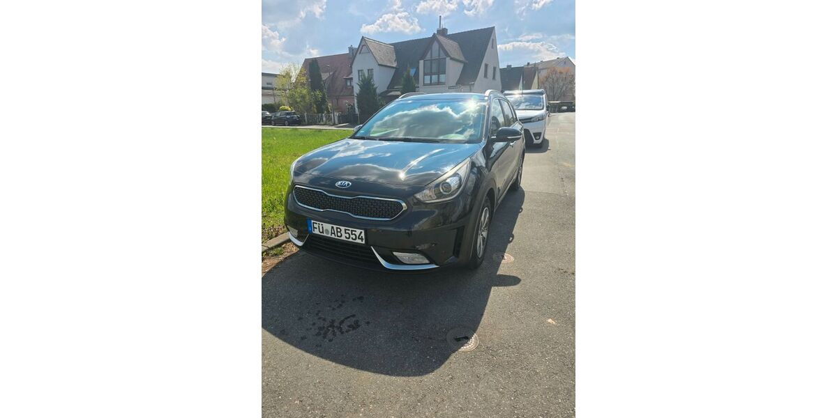 Kia Niro 129.500 km 12.900 &euro; Fürth, Bayern 90765