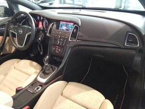 Opel Cascada Ultimate ecoFlex 86.890 km 18.880 &euro; Miesbach 83714