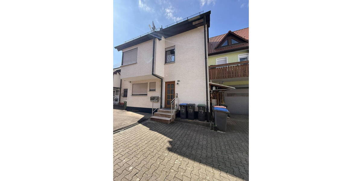 Reihenmittelhaus Renningen - 7 Zimmer, 155 m&sup2;, 642.000&euro; | Angebot:26090020