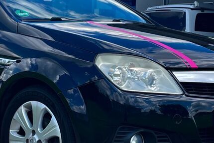 Opel Tigra 163.000 km 4.499 &euro; Paderborn 33102