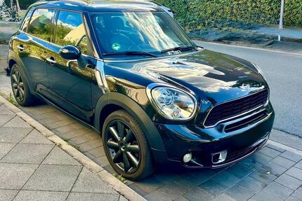 Mini Countryman S (Cooper) 249.400 km 5.999 &euro; FRANKFURT 60598