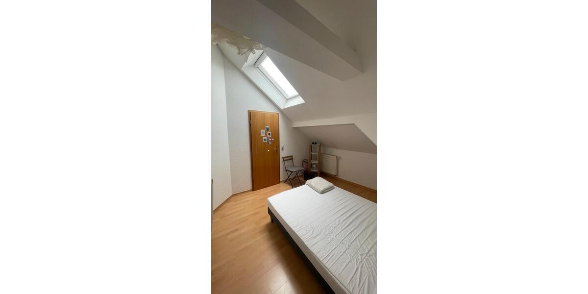 Wohnen auf Zeit Leipzig Nord - 13 Zimmer, 90 m&sup2;, 420&euro; | Angebot:26399495