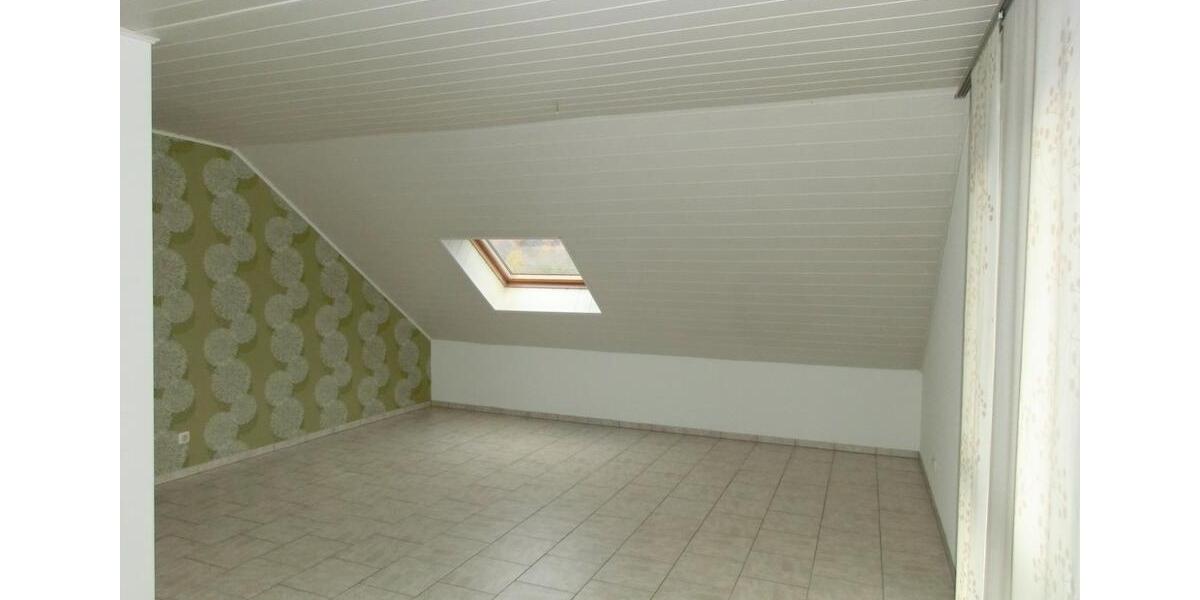 Dachgeschoßwohnung Groß-Umstadt Umstadt - 2 Zimmer, 70 m&sup2;, 630&euro; | Angebot:25380880