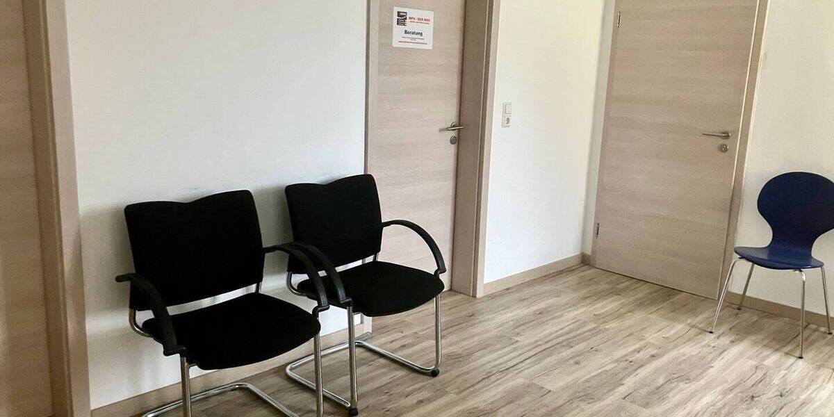 Gewerbeobjekt Bad Neustadt an der Saale Bad Neustadt - 3 Zimmer, 65 m&sup2;, 650&euro; | Angebot:26671830