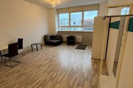 Großzügige 1-Zimmer-Wohnung - !!! Kein Jobcenter !!! 1 zimmer