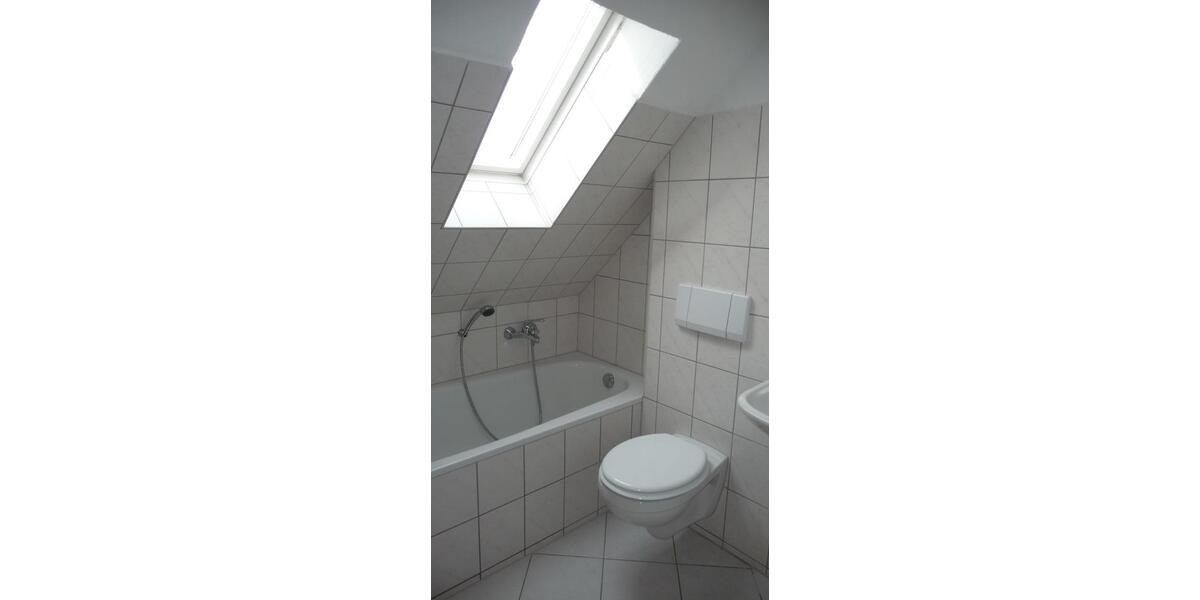 Etagenwohnung Unterwellenborn - 1 Zimmer, 25 m&sup2;, 145&euro; | Angebot:25342154