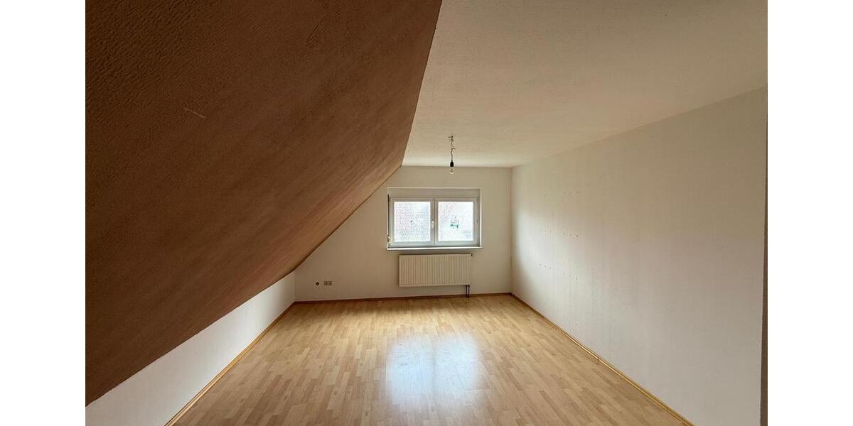 Einfamilienhaus Gebsattel - 7 Zimmer, 180 m&sup2;, 550.000&euro; | Angebot:26184225