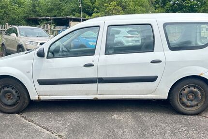 Dacia Logan 105.000 km 1.199 &euro; Gotha 99867