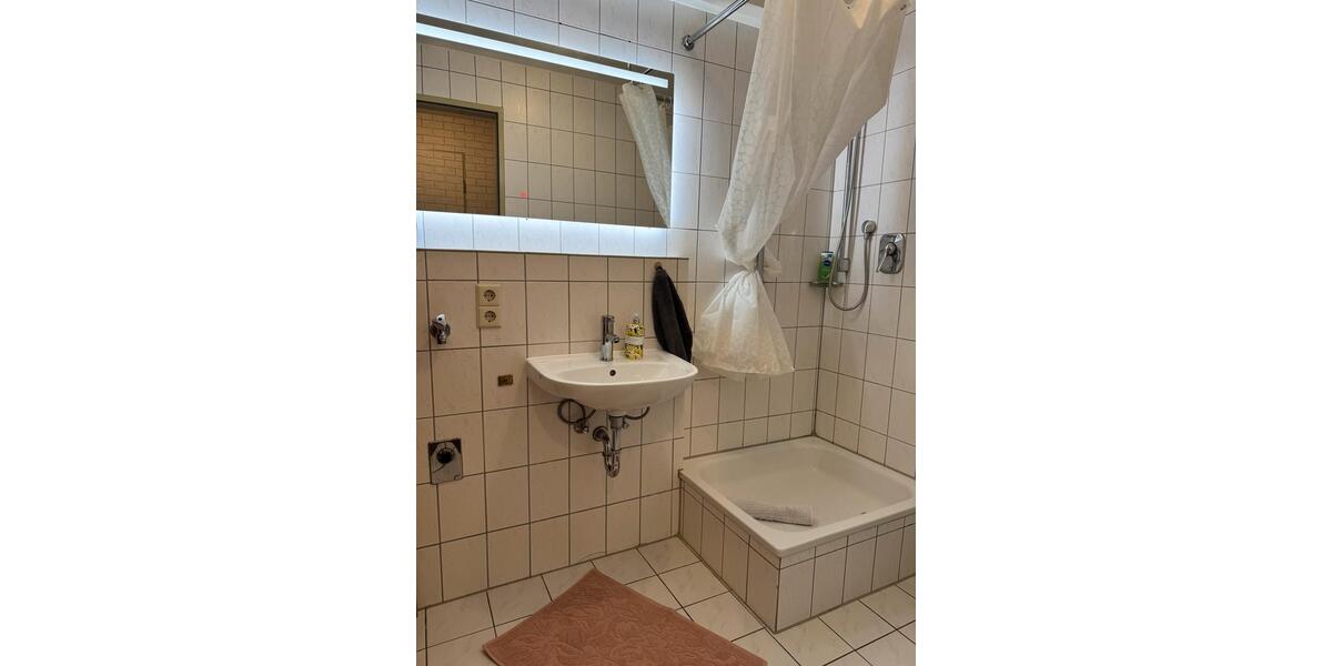 Erdgeschoßwohnung Metzingen - 1.5 Zimmer, 42 m&sup2;, 900&euro; | Angebot:26312690