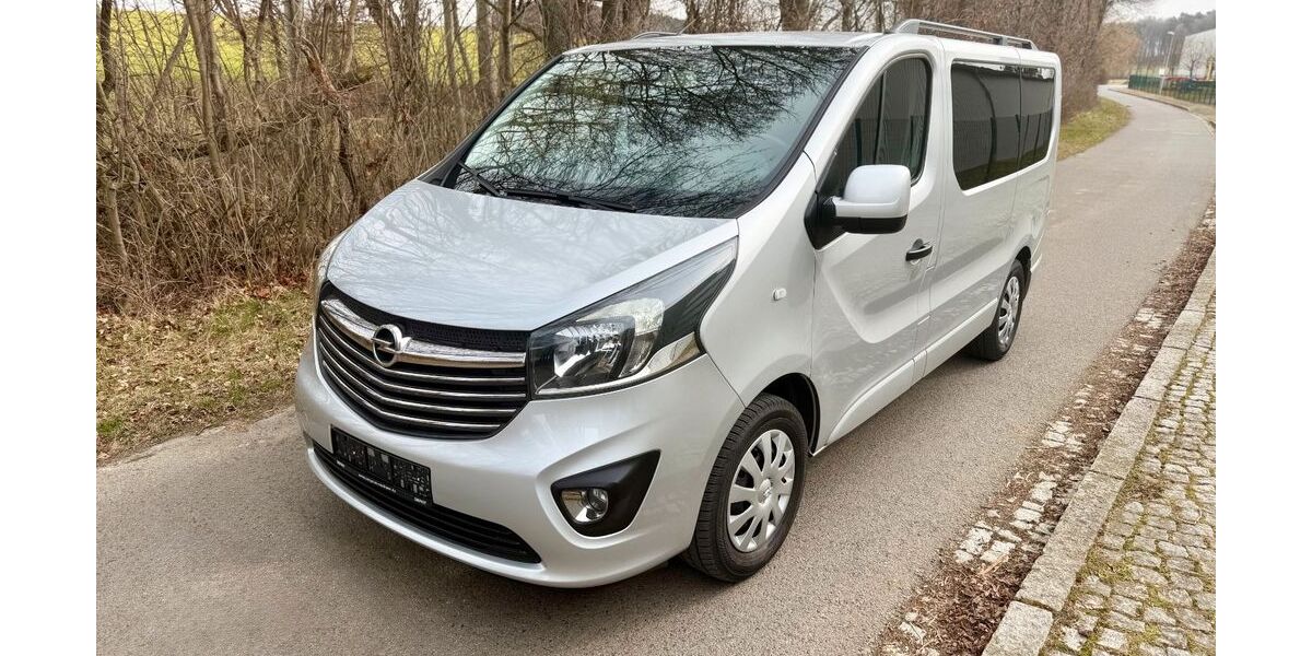 Opel Vivaro 117.000 km 16.999 &euro; Elstra 01920