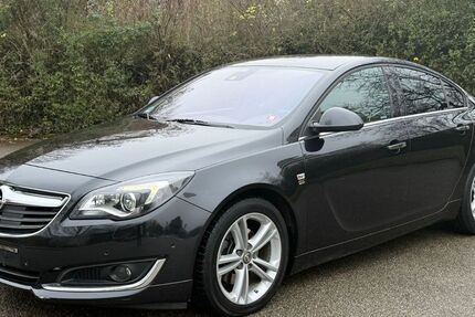 Opel Insignia 135.900 km 10.700 &euro; München 81375
