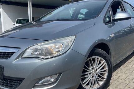 Opel Astra 209.000 km 2.350 &euro; Sickte 38173
