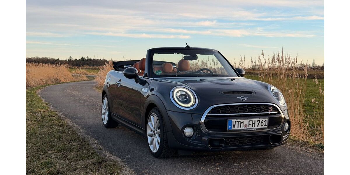 Mini Cooper S Cabrio 49.000 km 21.790 &euro; Esens 26427