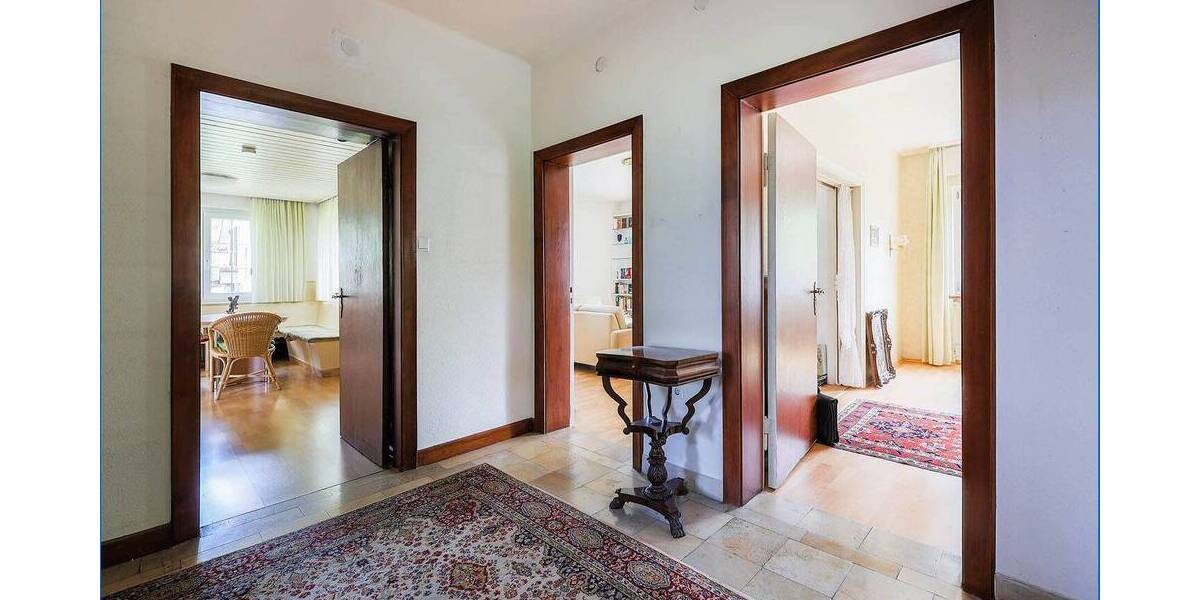 Einfamilienhaus Singen - 7 Zimmer, 240 m&sup2;, 695.000&euro; | Angebot:26364115