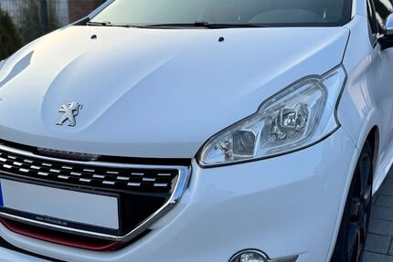 Peugeot 208 167.000 km 7.600 &euro; Nusse 23896