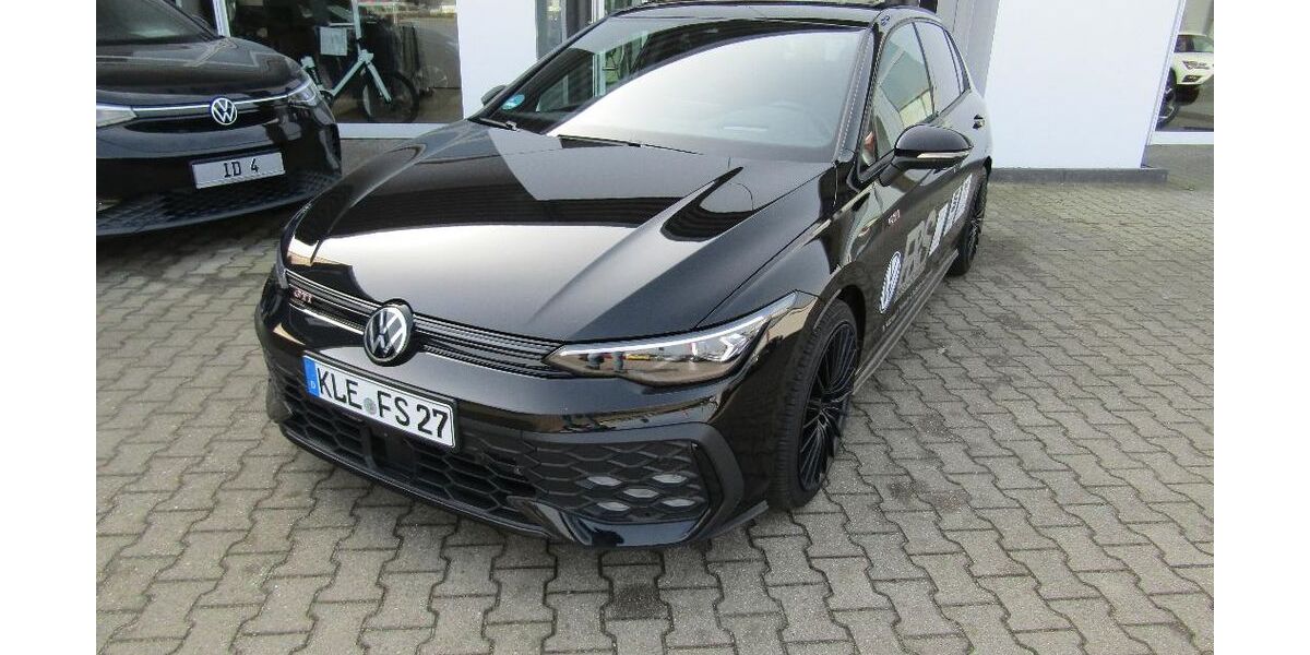 VW Golf 10.000 km 42.950 &euro; Emmerich am Rhein 46446