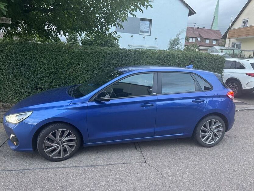 i30