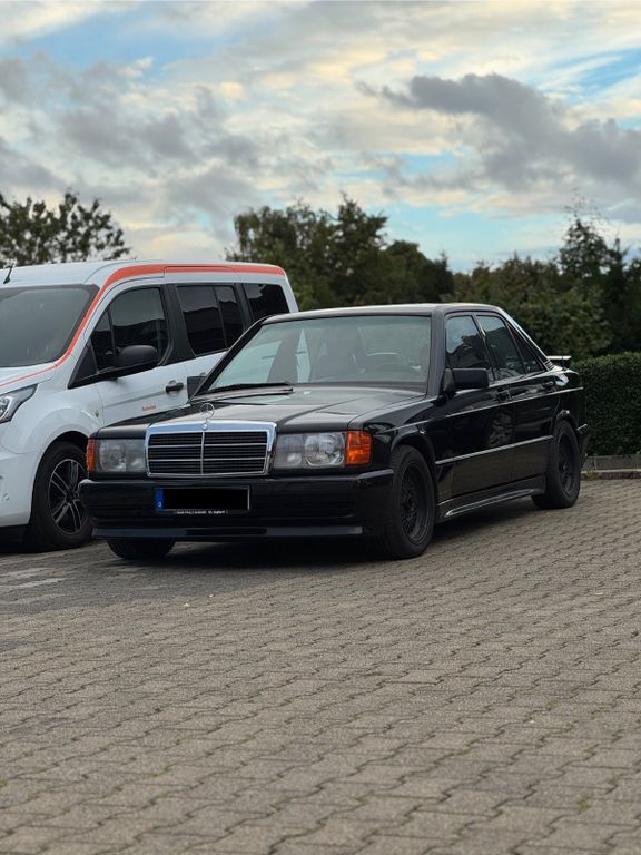 Mercedes-Benz 190 203.000 km 5.500 € Kall 53925