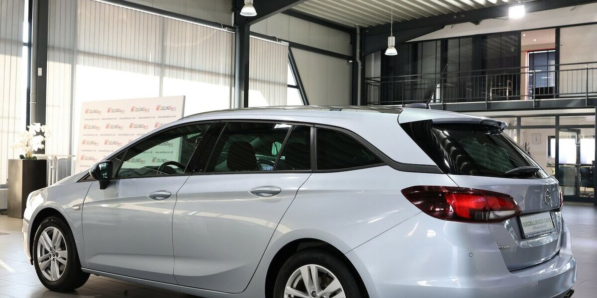 Opel Astra K ST 1.6 T ACTIVE 200-PS / APPLE+ANDROID 130.000 km 9.577 &euro; Hamm 59077