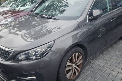 Peugeot 308 138.000 km 10.490 € Mainz 55128