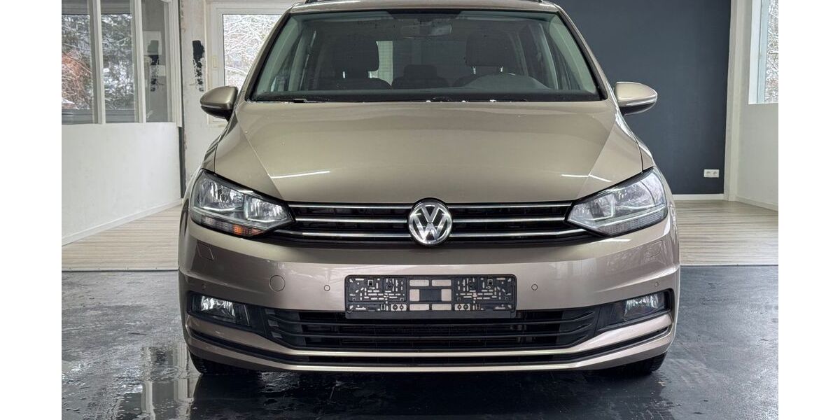 VW Touran 149.000 km 17.290 &euro; Hamburg 22457