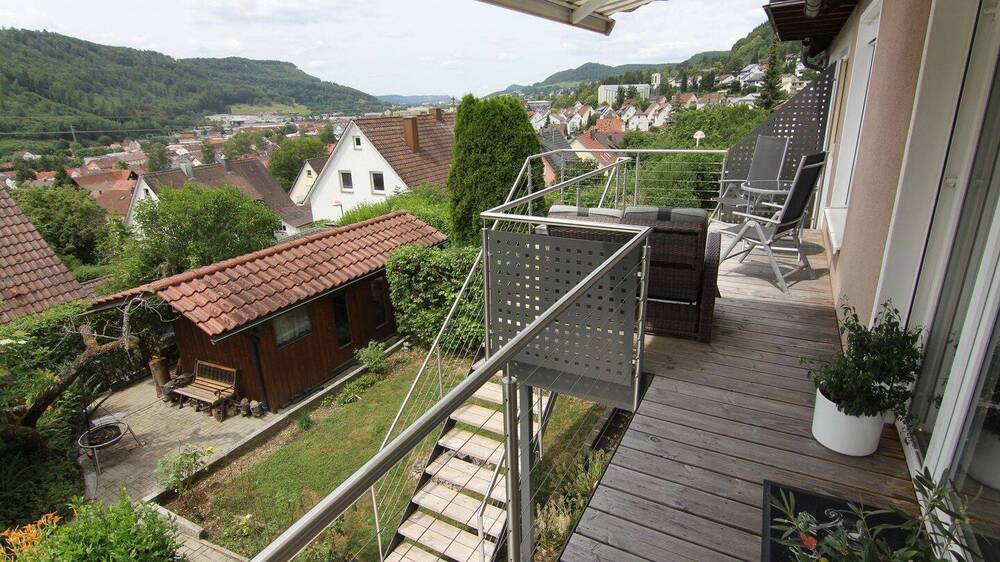 Doppelhaushälfte Albstadt Ebingen - 8 Zimmer, 185 m&sup2;, 399.000&euro; | Angebot:26777511