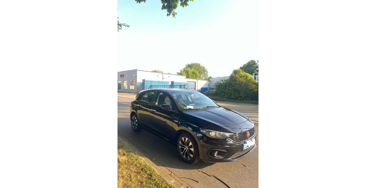 Fiat Tipo 109.999 km 8.499 &euro; Düren 52351