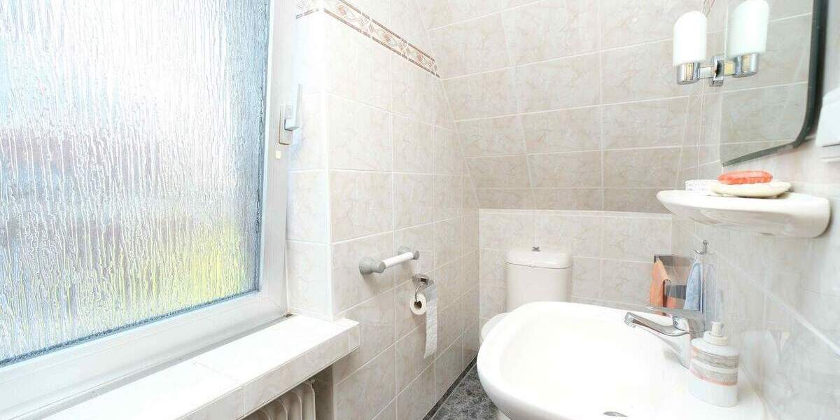 Doppelhaushälfte Neuss Reuschenberg - 5 Zimmer, 160 m&sup2;, 590.000&euro; | Angebot:23482208