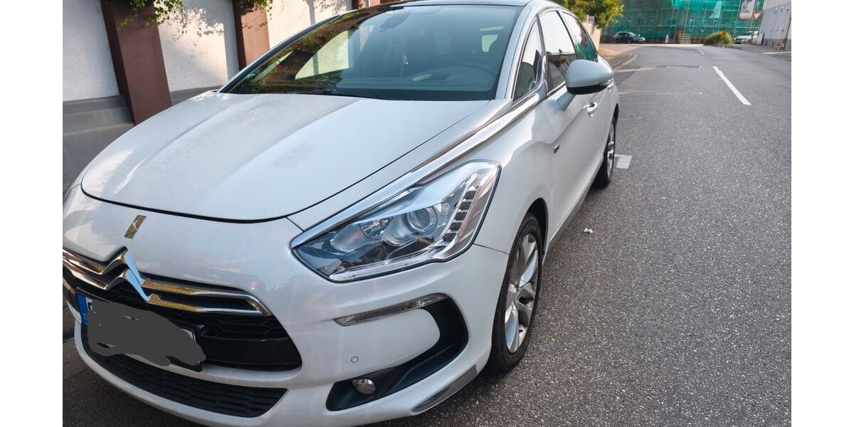 DS Automobiles DS5 198.000 km 7.800 &euro; Bellheim 76756