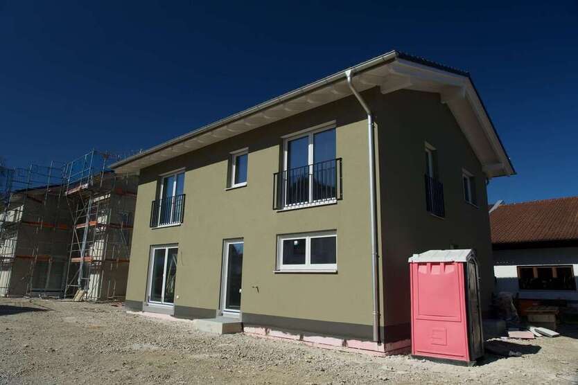 Haus zum Kaufen in Bruckmühl 1.051.800 € 165 m²